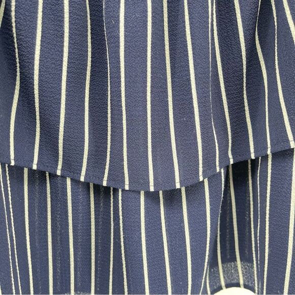 Forever 21 Women’s Navy Blue Striped Off The Shoulder Flowy Crop Top Small - Picture 4 of 12